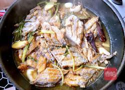 彩椒啤酒烧带鱼的做法图解8