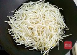 凉拌绿豆芽菠菜粉丝的做法图解2