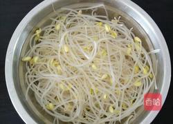 凉拌绿豆芽菜的做法图解3