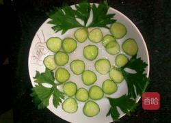 圣女果花开富贵的做法图解3