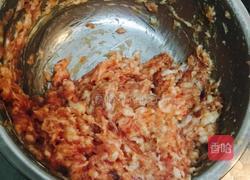 干炸五香丸子。的做法图解3