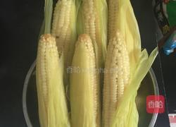 清水煮嫩玉米的做法图解3