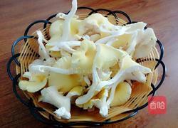 榆黄菇猪肉饺子的做法图解2