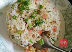 洋葱火腿肠蛋炒饭的做法图解11