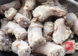 孜然鸡脖的做法图解1