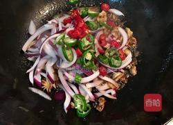 彩椒洋葱炒墨鱼仔的做法图解6