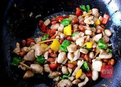 彩椒滑鸡丁的做法图解11