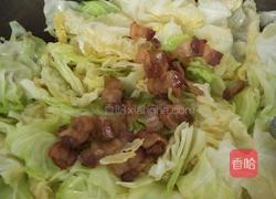 手撕包菜小炒肉的做法图解6