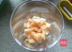 哈密瓜冰棒的做法图解3