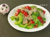 彩椒肉片炒苦瓜