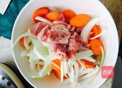 牛丼(日式牛肉饭）的做法图解1