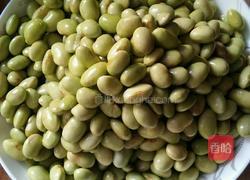 辣椒炒毛豆米的做法图解1