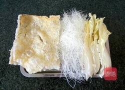 猪皮炒粉丝的做法图解1