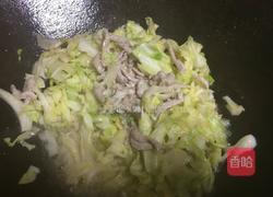 卷心菜炒肉丝的做法图解9