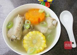 胡萝卜玉米排骨汤的做法图解10