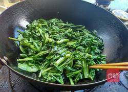 素炒油麦菜的做法图解6