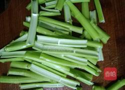 辣炒空心菜梗的做法图解2