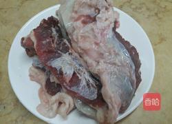 萝卜炖牛腩的做法图解1