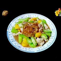  丝瓜彩椒炒肉的做法[图]