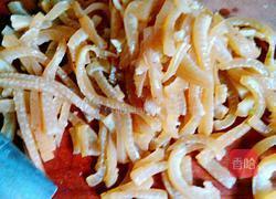 凉拌猪皮的做法图解2