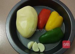彩椒炒土豆的做法图解1