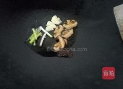 榨菜焖豆腐的做法图解2