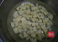 彩椒藕丁的做法图解3