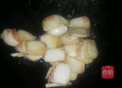 洋葱焖年糕的做法图解2