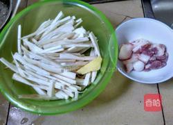 猪肉杏鲍菇的做法图解1