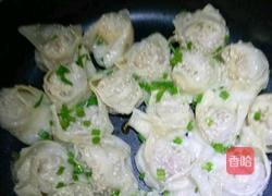 生煎灌汤馄饨的做法图解1