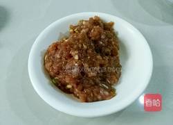 猪肉大米丸子的做法图解1