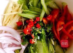 ＃彩椒#五彩世界，素菜合拌的做法图解2