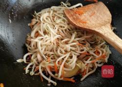 #绿豆芽# 爆炒醋香绿豆芽的做法图解5