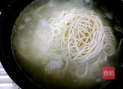 圣女果鸡蛋拌面的做法图解10