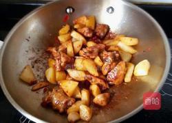 土豆烧鸡块的做法图解15