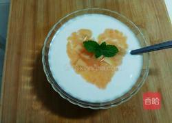 哈密瓜奶昔的做法图解7