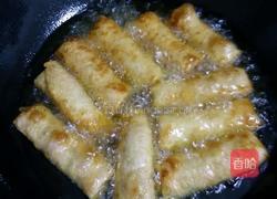 肉馅春卷的做法图解15
