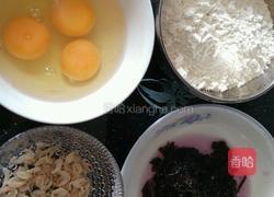 紫菜虾皮鸡蛋饼的做法图解1