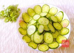 荆芥拌黄瓜的做法图解2