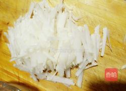 辣炒白萝卜丝的做法图解1
