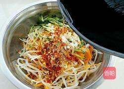 凉拌绿豆芽的做法图解9
