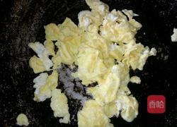 彩椒木耳炒鸡蛋的做法图解5