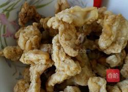 番茄炒油渣的做法图解1