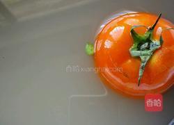 番茄炒油渣的做法图解2