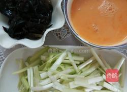 韭黄炒蛋的做法图解1