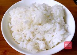 香菇猪肉虾皮烧卖的做法图解3
