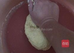 肠仔面包的做法图解1