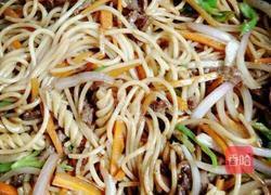 黑椒牛柳炒意面的做法图解4