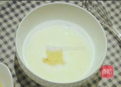 蔓越莓干纸杯蛋糕的做法图解3