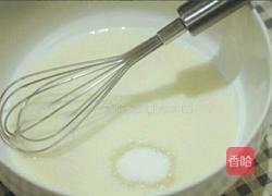 蔓越莓干纸杯蛋糕的做法图解4